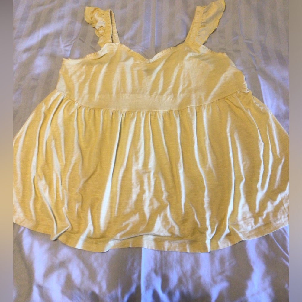 Torrid babydoll tank with ruffled straps. Torrid size 3.